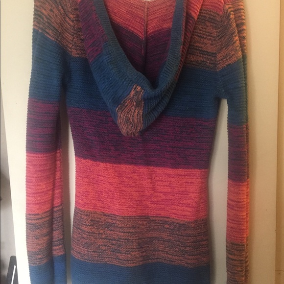 V-Neck Knit Sweater Hoodie - Picture 2 of 3